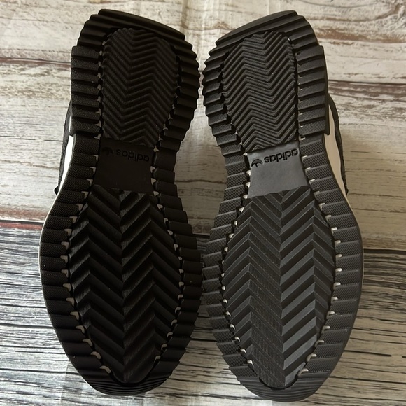 Adidas Original Retropy F2J Kid Size 5 1/2 - Picture 7 of 9